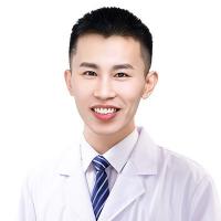 李亚龙
